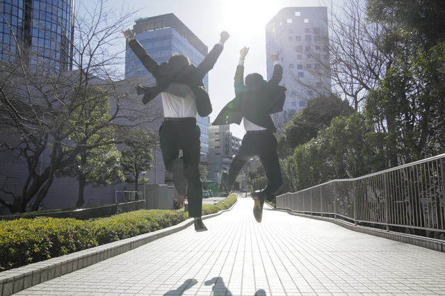 楽な仕事に就くためには広く浅い情報収集と企業研究